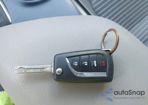 2020 Toyota Camry Se z USA, uszkodzony, nr VIN 4T1G11AK6LU982465